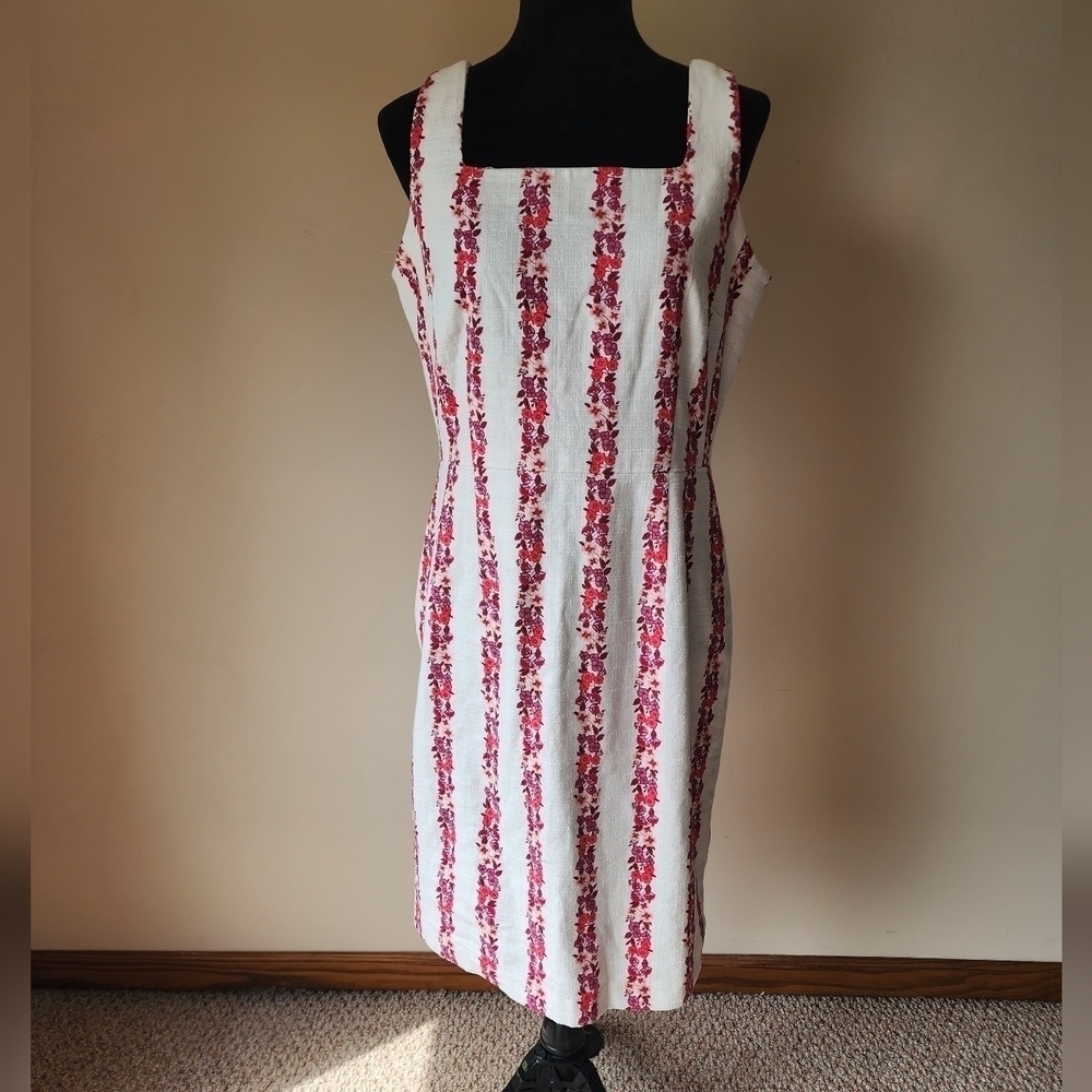 Ann Taylor Floral Square Neck Sheath Dress Women's Size 10P.
